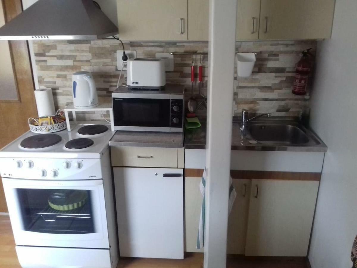 Apartment " Studio Green " Free Parking, Self Check-In ซาเกร็บ ภายนอก รูปภาพ