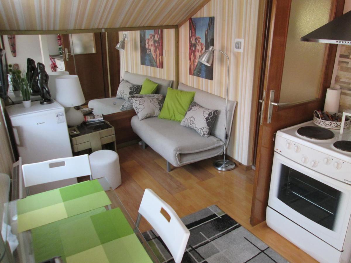 Apartment " Studio Green " Free Parking, Self Check-In ซาเกร็บ ภายนอก รูปภาพ